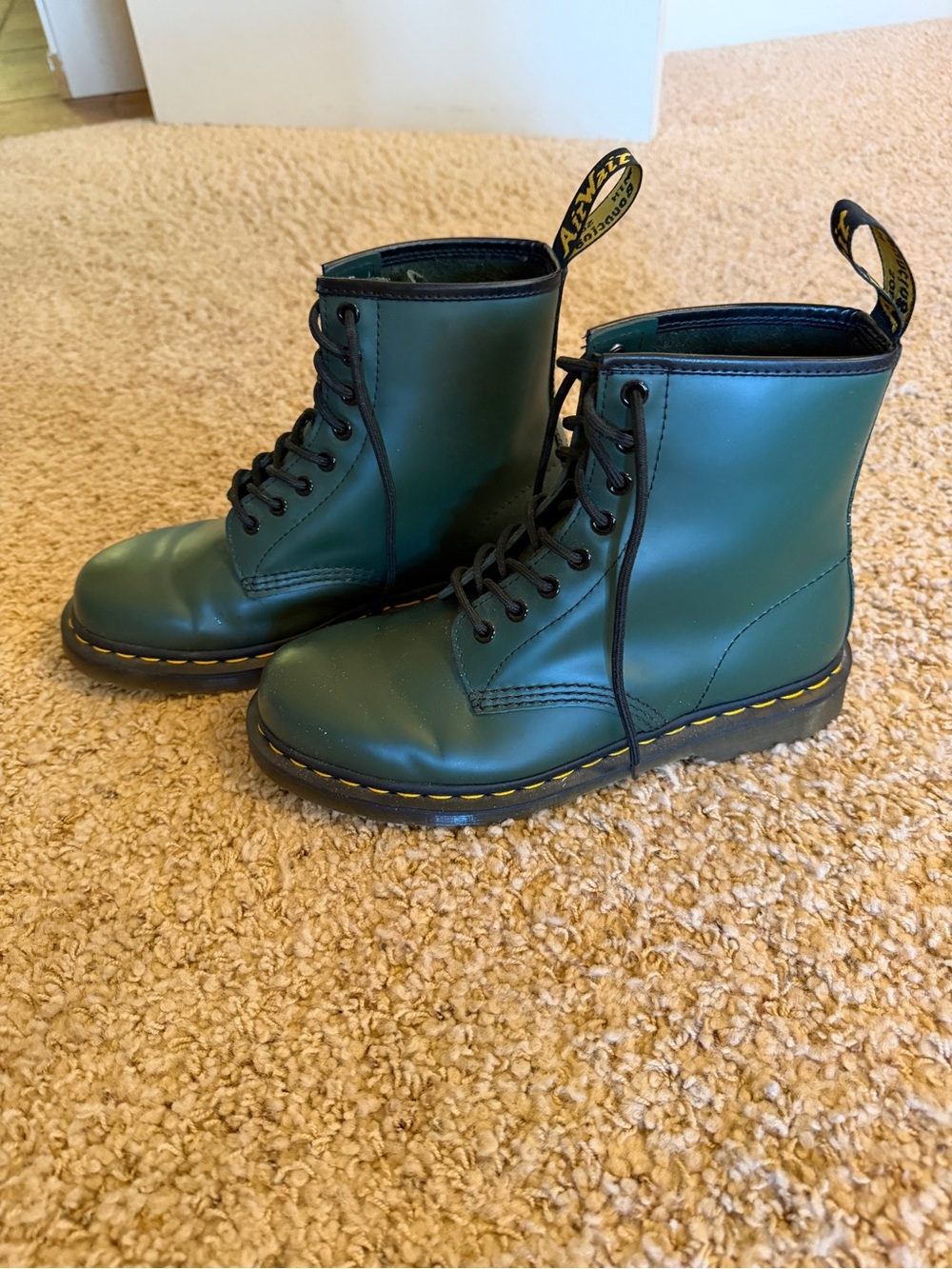 Dr. Marten Smooth Leather Lace Up Boots sz 9 women 8 men - Picture 4 of 8